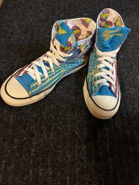 Wonder Woman women sneakers .Converse Chuck Taylor All Star